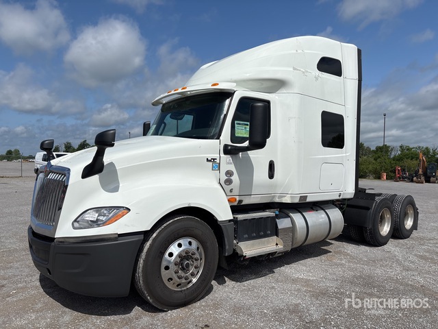 2021 International LT625 6x4 T/A Sleeper Truck Tractor