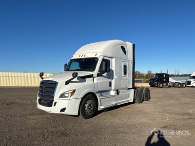 2022 Freightliner Cascadia 126 6x4 Sleeper Truck Tractor