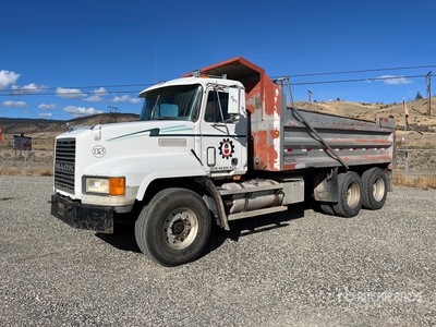 1994 Mack CH613 6x4 T/A Dump Truck