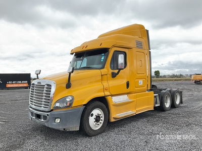 2016 Freightliner Cascadia 125 6x4 Tractocamion con Dormitorio / T/A Sleeper Truck Tractor