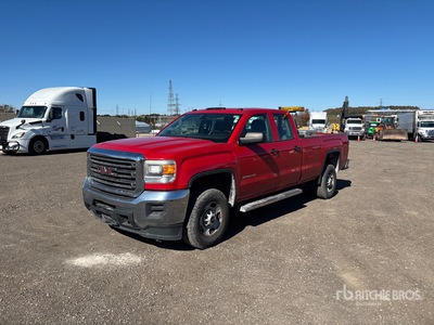 2015 GMC Sierra 2500 4x2 Extended Cab Pickup