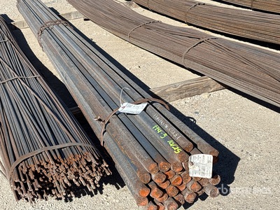 Quantity of (2) Bundles Of 1.5in x 20 ft Round Bars معادن متنوعة