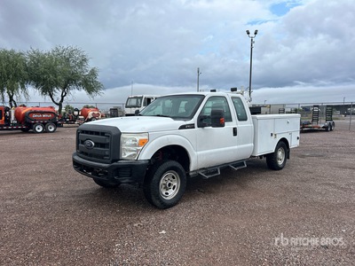 2012 Ford F-250 XL 4x4 Extended Cab Utility Truck