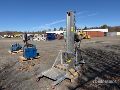 Genie SLC-24 Electric Super Lift Montacargas de material
