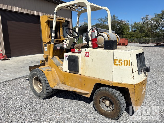 MONTACARGAS YALE GP080LANFBT086