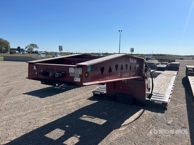 2014 Trail King TK130HDG Tri/A Lowboy Trailer