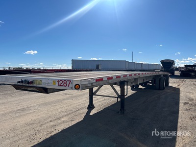 2015 Reitnouer 48 ft T/A Spread Axle Flatbed Trailer