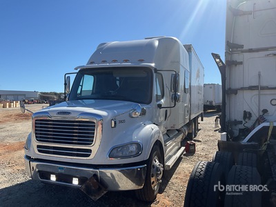 2017 Freightliner M2 112 6x2 Van Truck