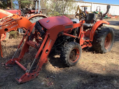 Kubota L3130HST-F 4WD Utility Tractor (Inoperable)