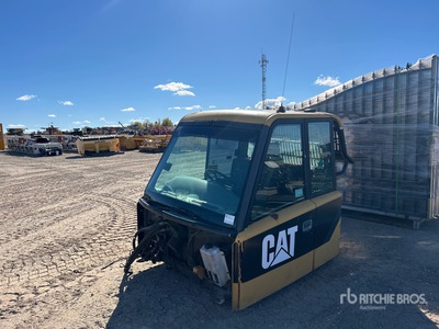 Cat 735 Excavator Cabine