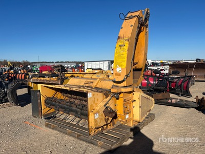 Trackless 72 in Leaf Loader Attachment