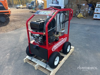 Easy-Kleen Magnum Gold Pressure Washer (Unused)