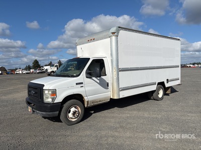 2011 Ford E-350 4x2 Van Truck