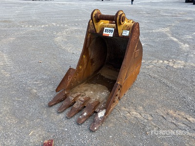 38 in 1.06 cyd Digging Excavator Bucket & Linkage Excavator Bucket - Fits Cat 320B