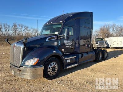 2018 Kenworth 310 6x4 T/A Sleeper Truck Tractor