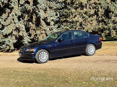 2002 BMW 320I Automobile