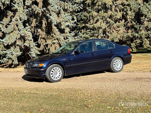 2002 BMW 320 I 2002 BMW 320I Sedan Automobile
