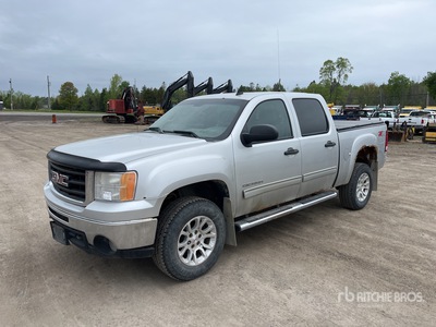 2010 GMC Sierra 1500 4x4 Crew Cab Pickup