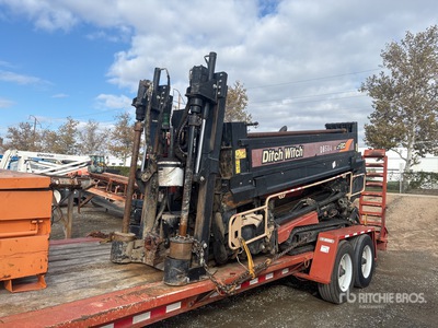 2015 Ditch Witch JT20 Directional Drill w/2015 Towmaster T-20D Trailer