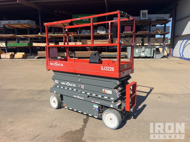 ELEVADOR TIJERA 2022 SKYJACK SJ3226