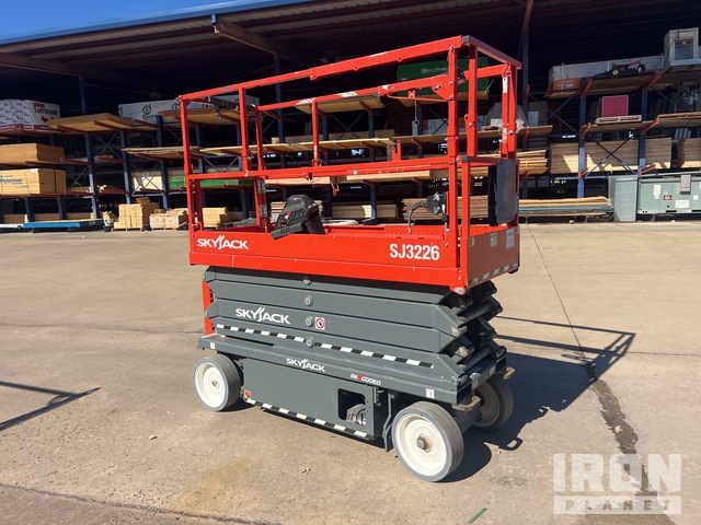 ELEVADOR TIJERA 2022 SKYJACK SJ3226