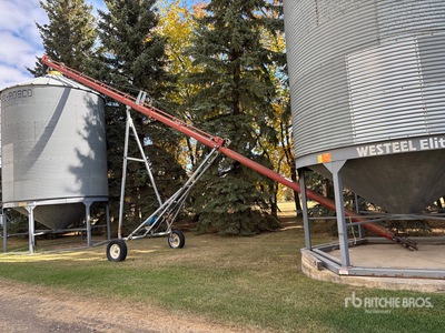 Sakundiak HD8-1600 Grain Auger