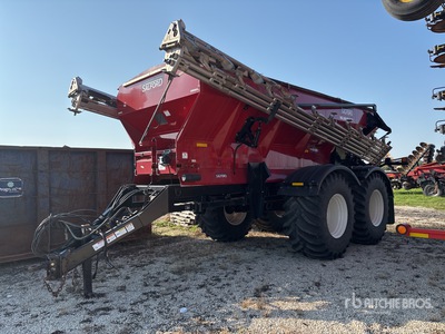 2018 Salford 9620 72 ft T/A 20 Ton Valmar Granular Meststof Applicator
