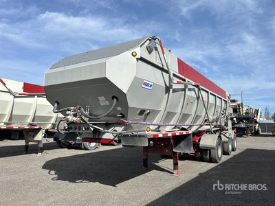 2017 Raglan Ejector 30 ft Tri/A End Dump Trailer