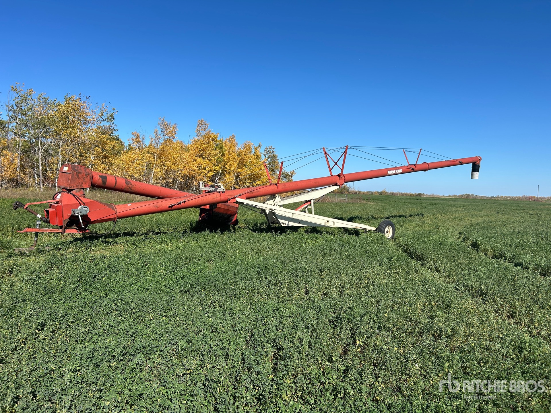 Farm King 1370 13 in x 70 ft Swing Grain Auger