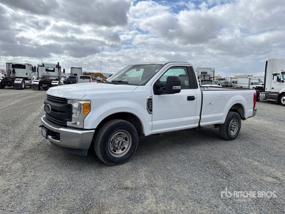 2017 Ford F-250 XL 4x2 Pickup