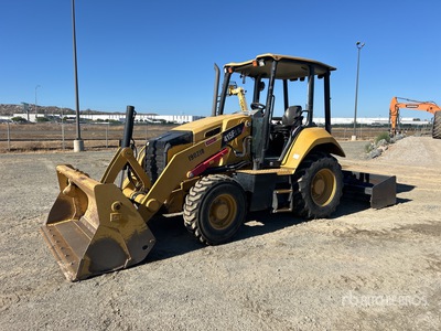 2018 Cat 415F2IL 4x4 Landscape Loader