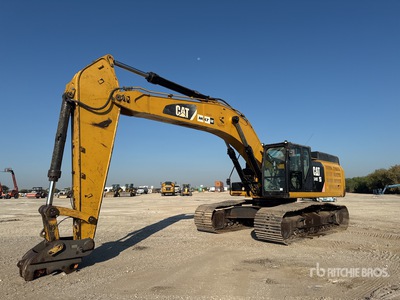 2011 Cat 349E L 油圧ショベル