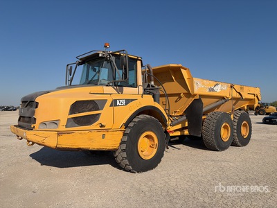 2012 Volvo A25F Tombereau