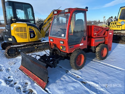 Holder 202 Industrial Tractor (Inoperable)