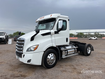 2018 Freightliner Cascadia 116 4x2 Cabeza Tractora Cabina Corta