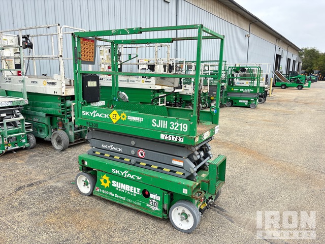 ELEVADOR TIJERA 2015 SKYJACK SJIII3219
