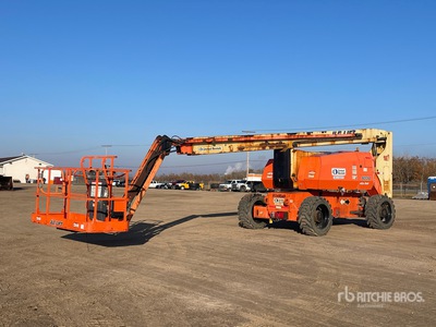 2014 JLG 800 AJ 4WD Articulating Boom Lift