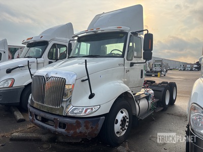 2007 International 8600 6x4 3-Achs Sattelzugmaschine (Inoperable)