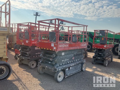 2017 Skyjack SJIII-4632 Electric Scissor Lift (Inoperable)