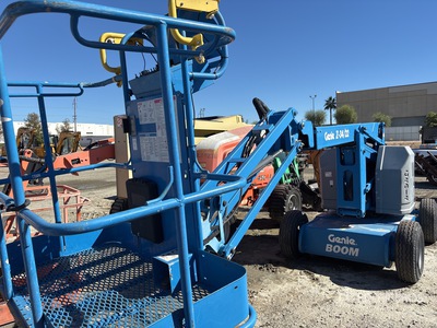 2018 Genie Z-34/22 DC 2WD Electric Articulating Boom Lift