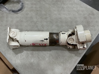 12478084 Vehicular Propeller Shaft w/Universal Joint