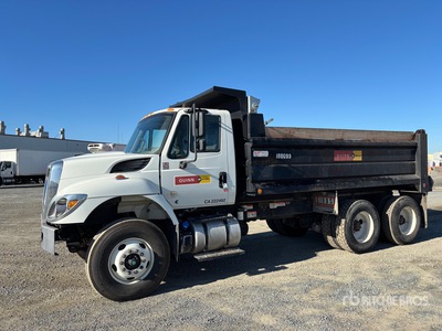 2018 International 7400 6x4 T/A Camión dumper