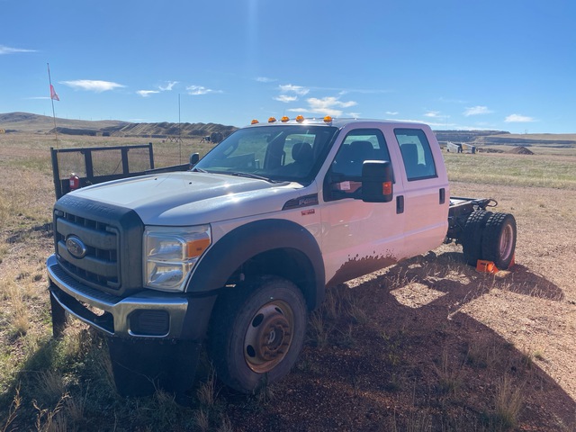 2014 Ford F-450 XL 4x4 Crew Cab Cab and Chassis (Inoperable)