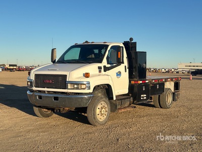 2008 GMC C5500 Topkick 4x4 Flatbed Truck