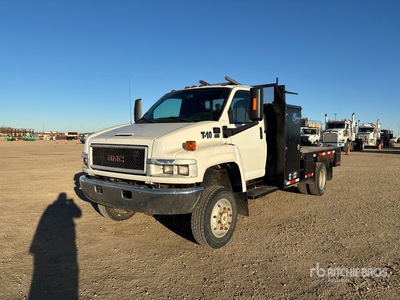 2008 GMC C5500 Topkick 4x4 Flatbed Truck