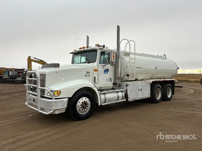 1997 International 9400 6x4 Wassertank-Lkw