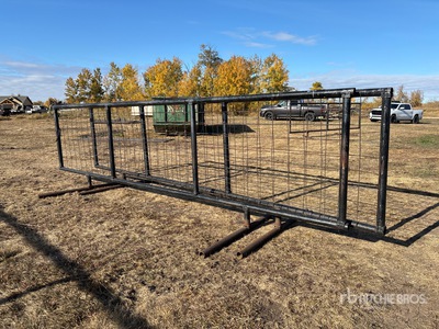 Quantity of (2 ) 20 ft 4 in Free Standing Livestock Panel
