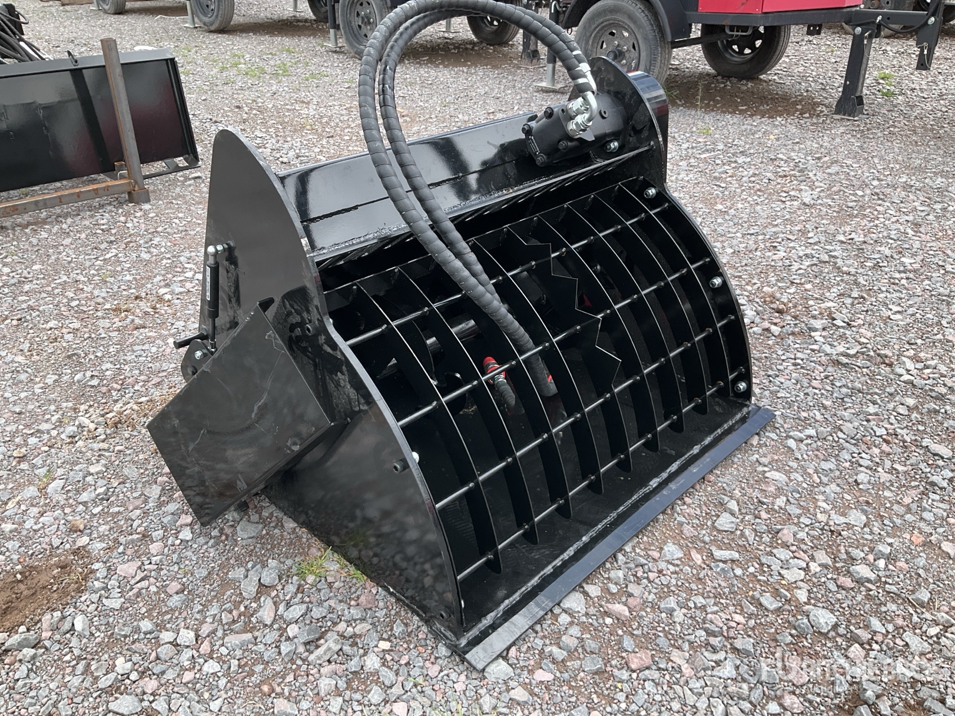 2025 GIYI JBD 32 in Mini Cucharon Mezclador para Minicargador (Sin Usar) / Skid Steer Concrete Mixer (Unused)