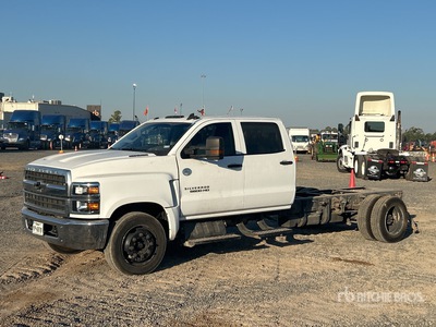 2021 Chevrolet 5500HD 4x2 Crew Cab Autocarro cabina e telaio