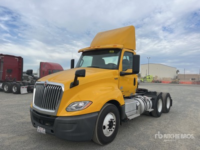 2019 International LT625 6x4 Ciągnik siodłowy T/A z kabiną dzienną